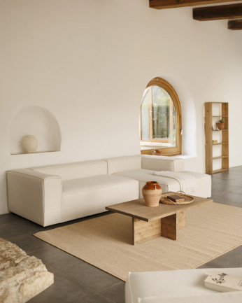 Divano con chaise longue colore bianco rovinato di varie misure