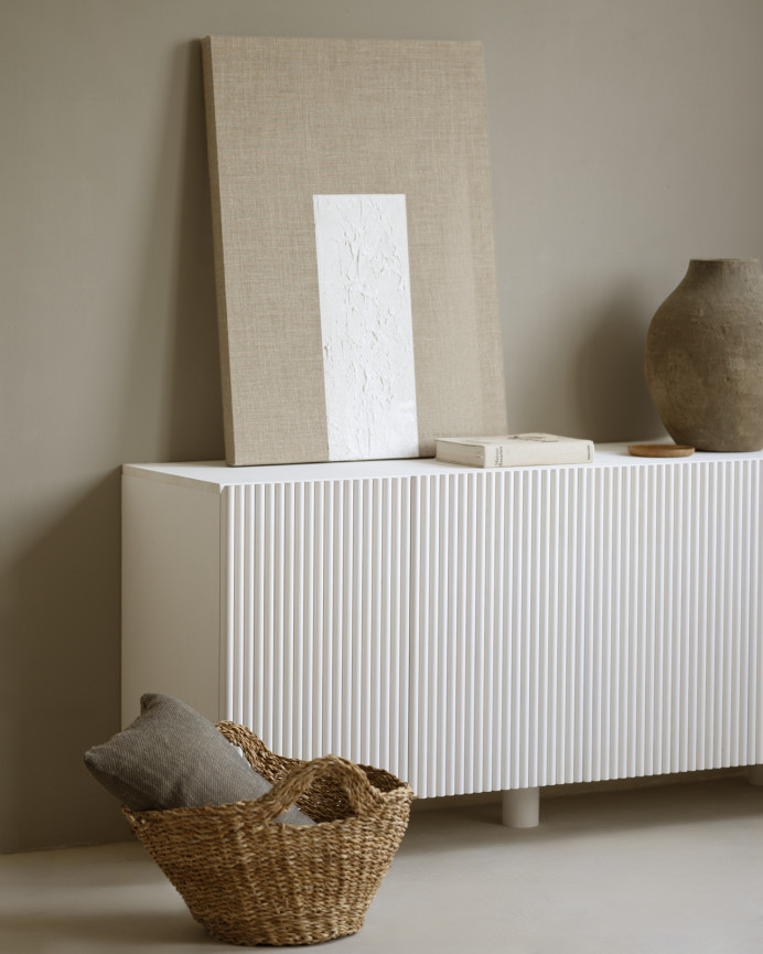 Credenza in legno di abete e pino in tonalità bianco 152x42cm