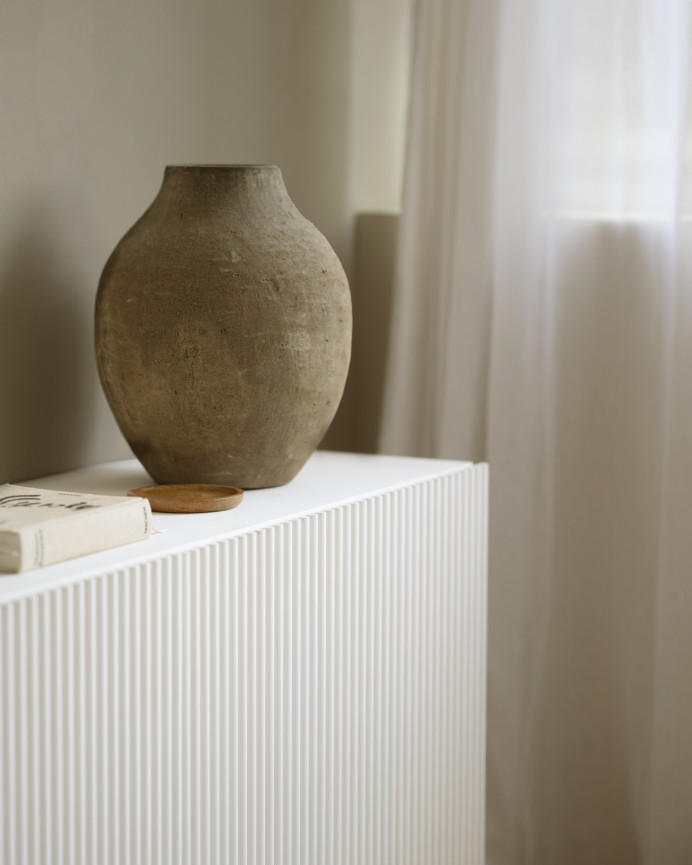 Credenza in legno di abete e pino in tonalità bianco 152x42cm