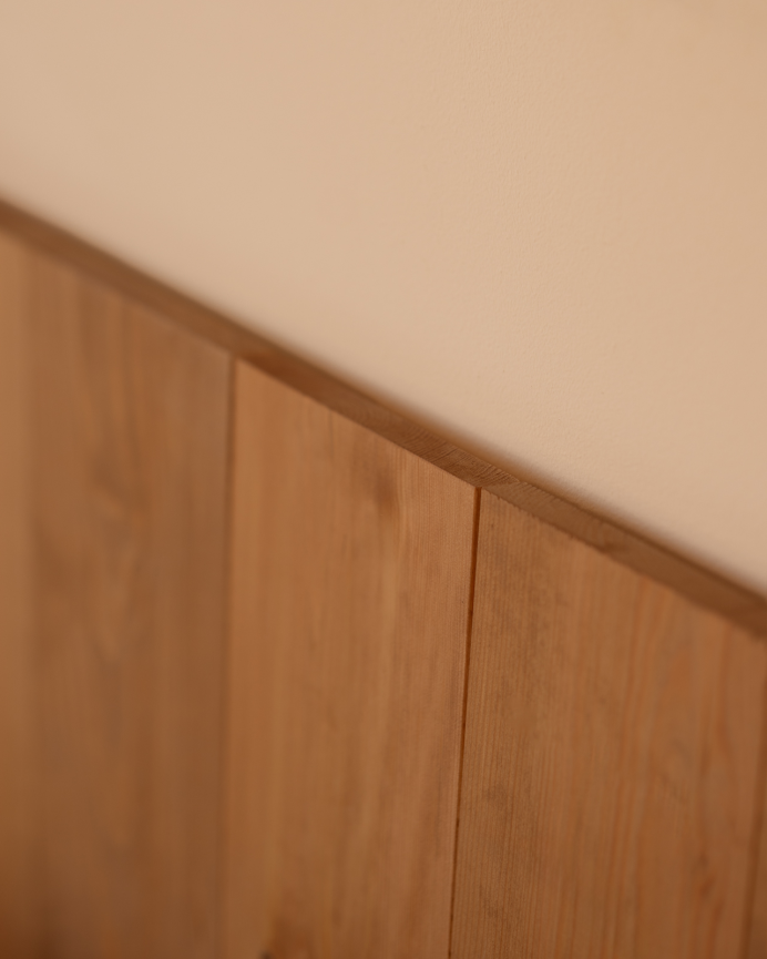Testata di letto in legno massello in tonalità di rovere scuro in diverse misure