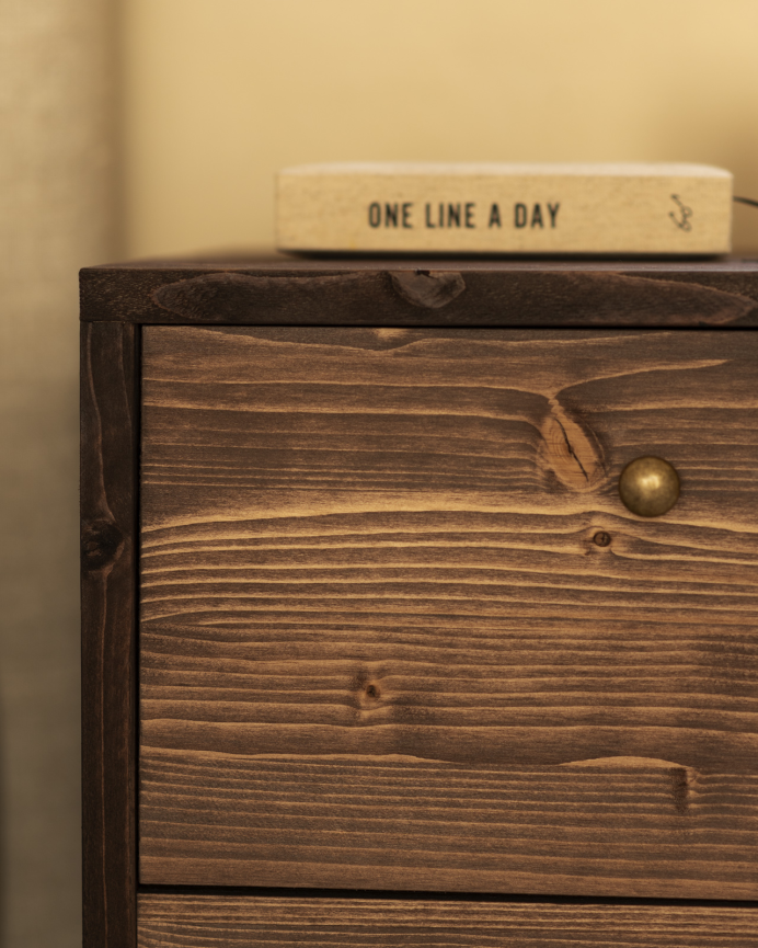 Pack de 2 comodini in legno massello con due cassetti tono noce da 51x38cm