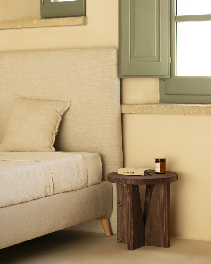 Pack de 2 comodini in legno massello tono noce 40x40cm
