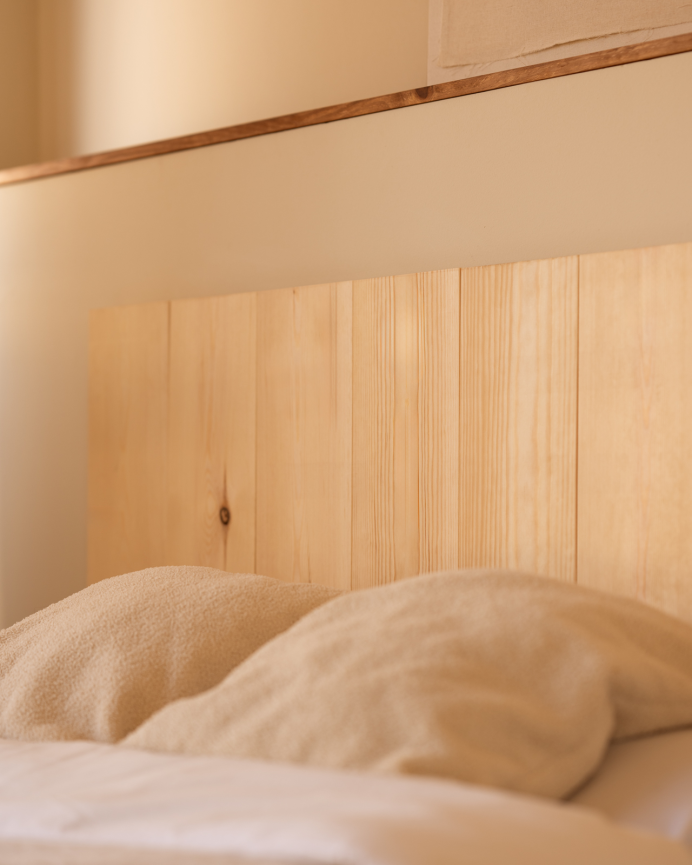 Testata di letto in legno massello in tonalità naturale in diverse misure