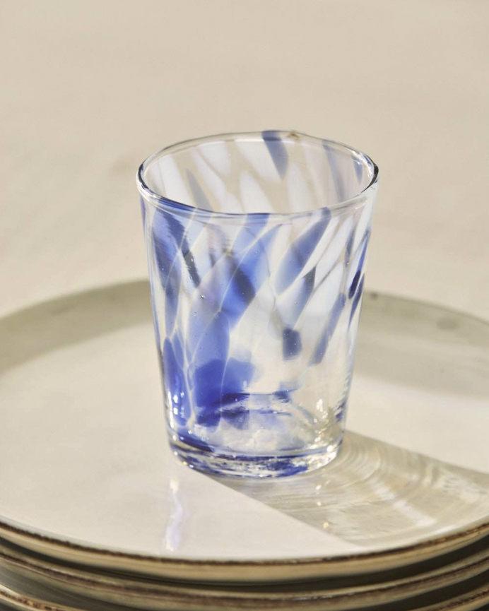 Bicchiere di vetro con puntini blu 8x9cm