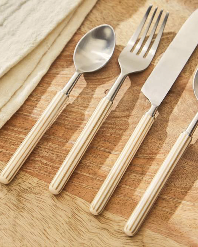 Set di posate naturale 22-20-20-18cm