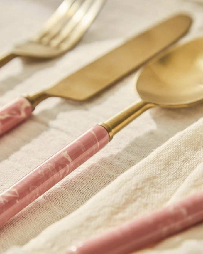 Set di posate rosa 22-20-20-18cm