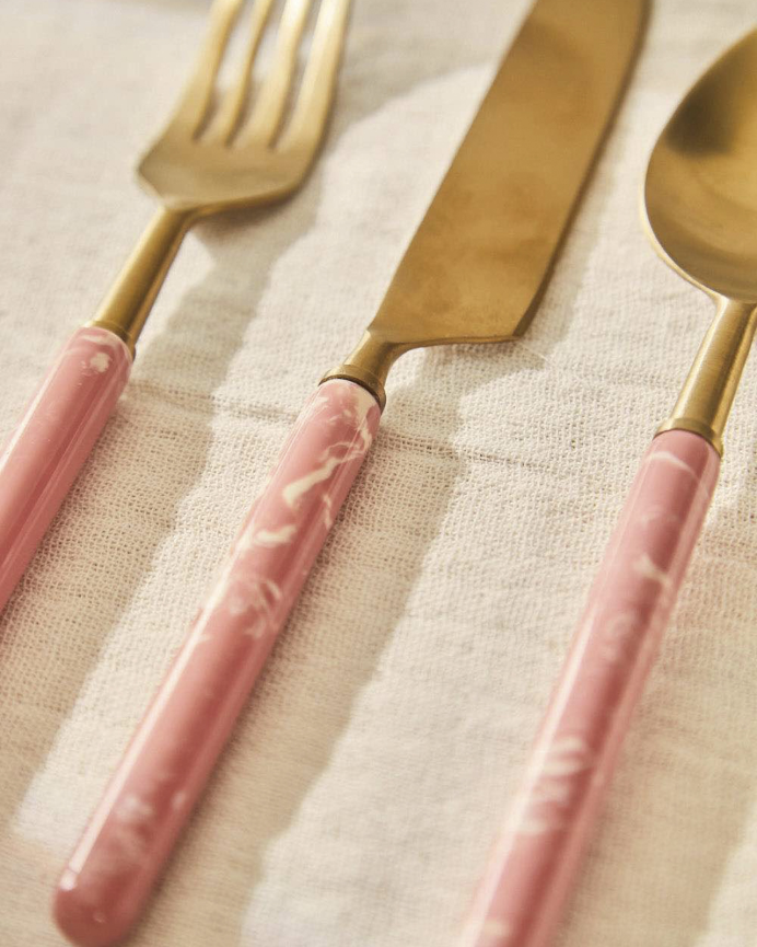 Set di posate rosa 22-20-20-18cm
