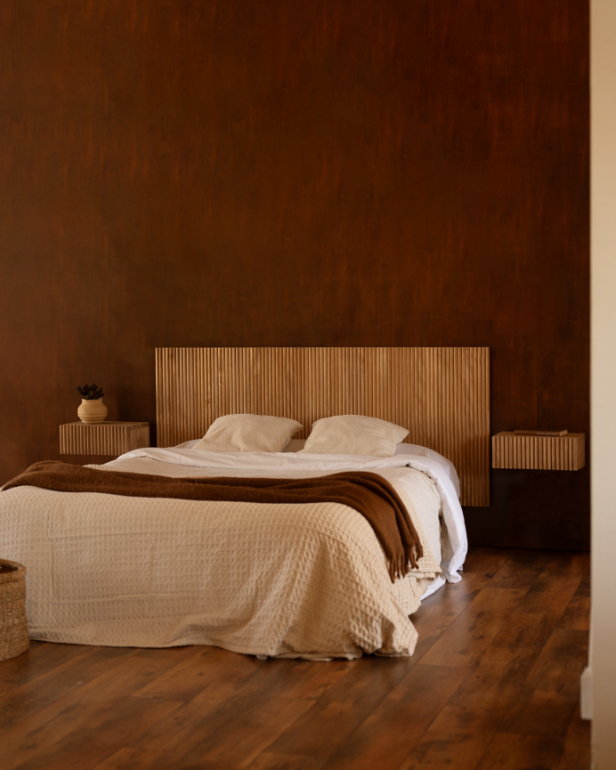 Comodino flottante in legno massello color rovere scuro di 40cm