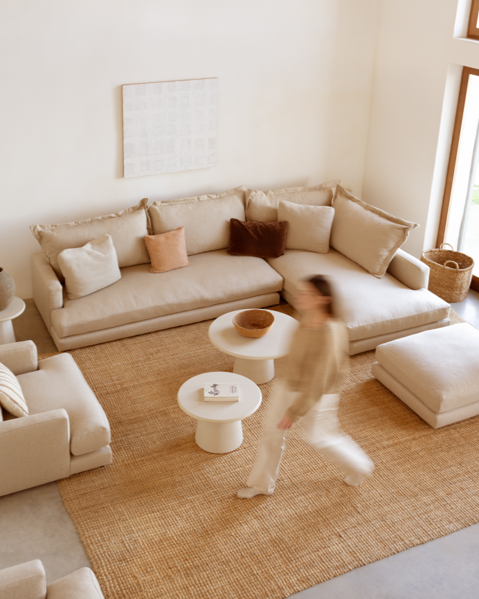 Divano con chaise longue destro tonalità beige in diverse misure