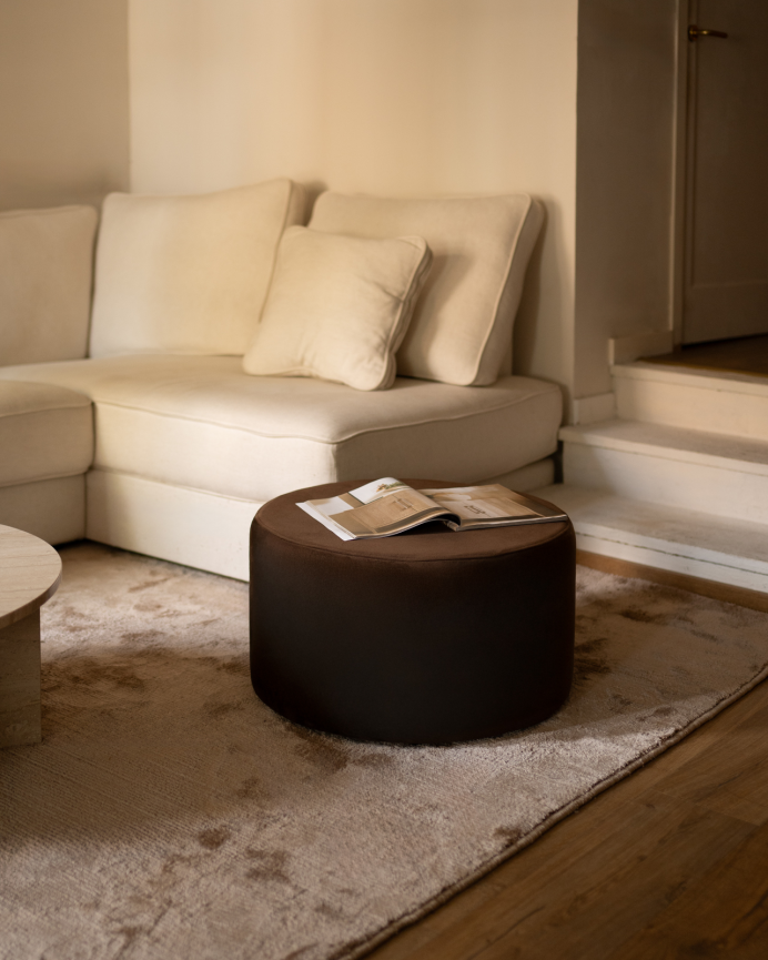 Pouf in tono marrone 60x34cm