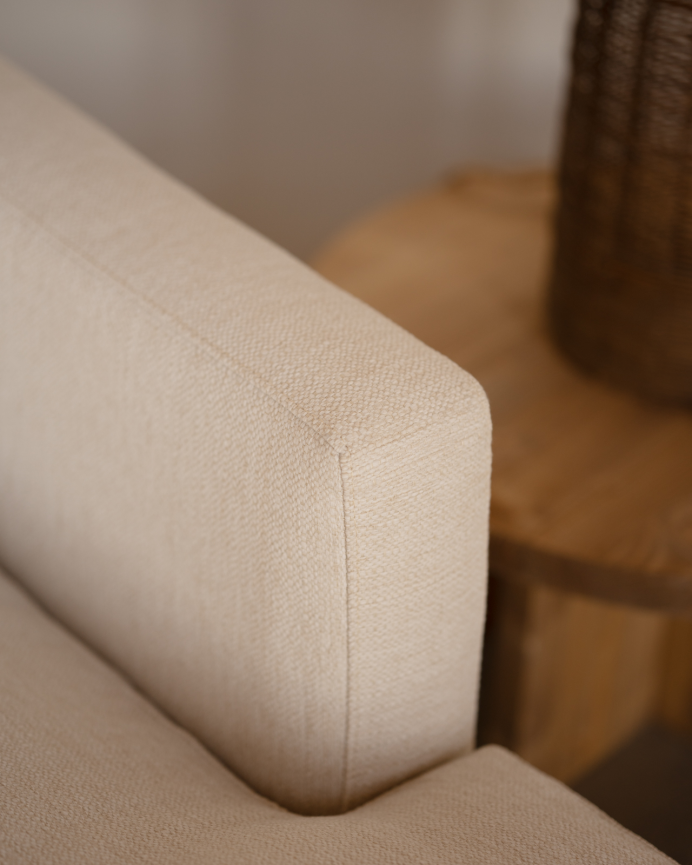 Poltrona tonalità bianco rotto di 105x106cm