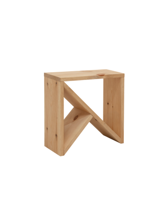 Mesa de centro de madeira maciça em tom médio de carvalho de vários tamanhos