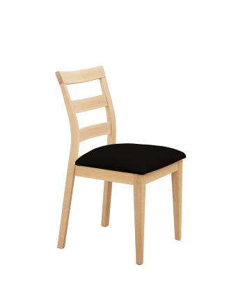 Cadeira estofada preta com pernas de madeira em tom de carvalho médio de 89cm