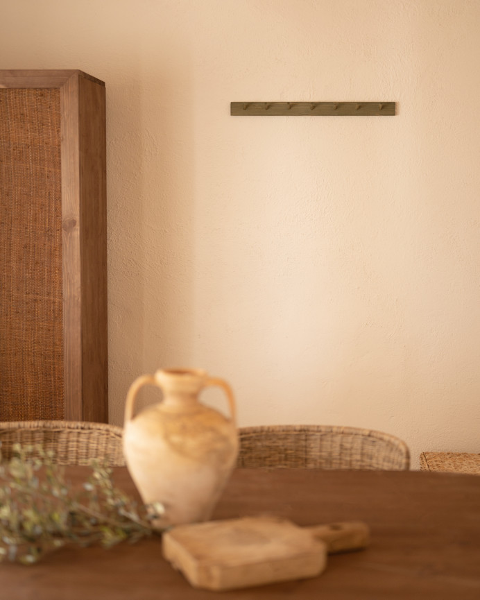 Cabide de parede em madeira maciça em tom verde 61x5cm