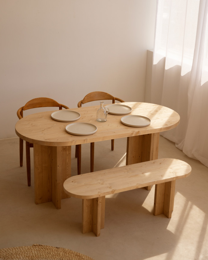 Pack mesa de jantar oval e banco de madeira maciça em tom carvalho médio de vários tamanhos