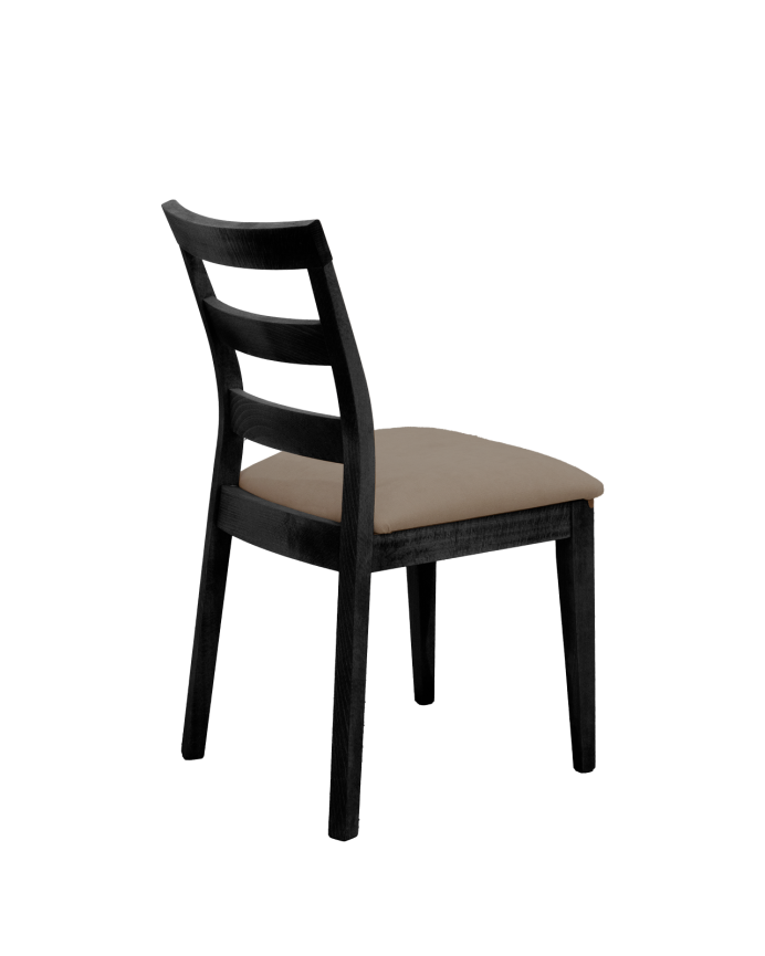 Cadeira estofada de cor marrom taupe com pernas de madeira em tom preto de 89cm