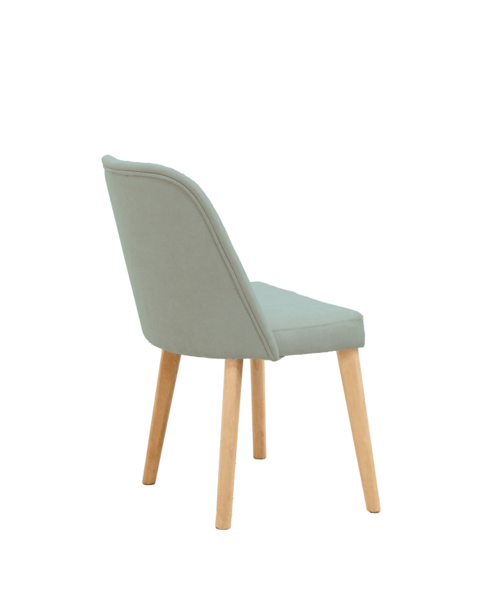 Cadeira estofada em cor turquesa com pernas de madeira em tom carvalho médio de 87cm