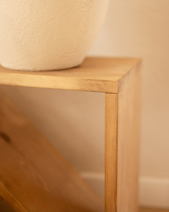 Mesa de cabeceira ou mesa auxiliar em madeira maciça em tom carvalho escuro de vários tamanhos