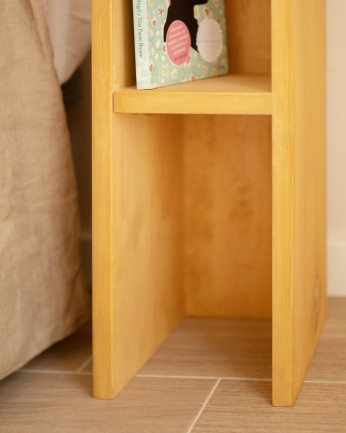 Mesa de cabeceira ou mesa auxiliar em madeira maciça tom oliveira 60x20cm