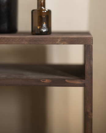  Mesa de cabeceira em madeira maciça tom nogueira 505x32cm