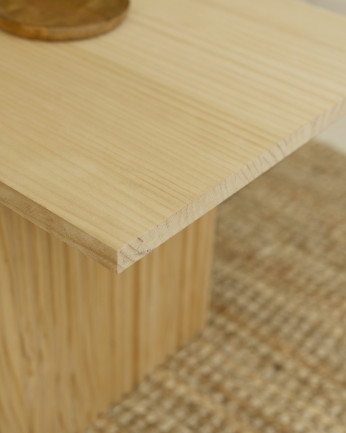 Mesa de centro de madeira maciça em tom carvalho médio de 120 cm