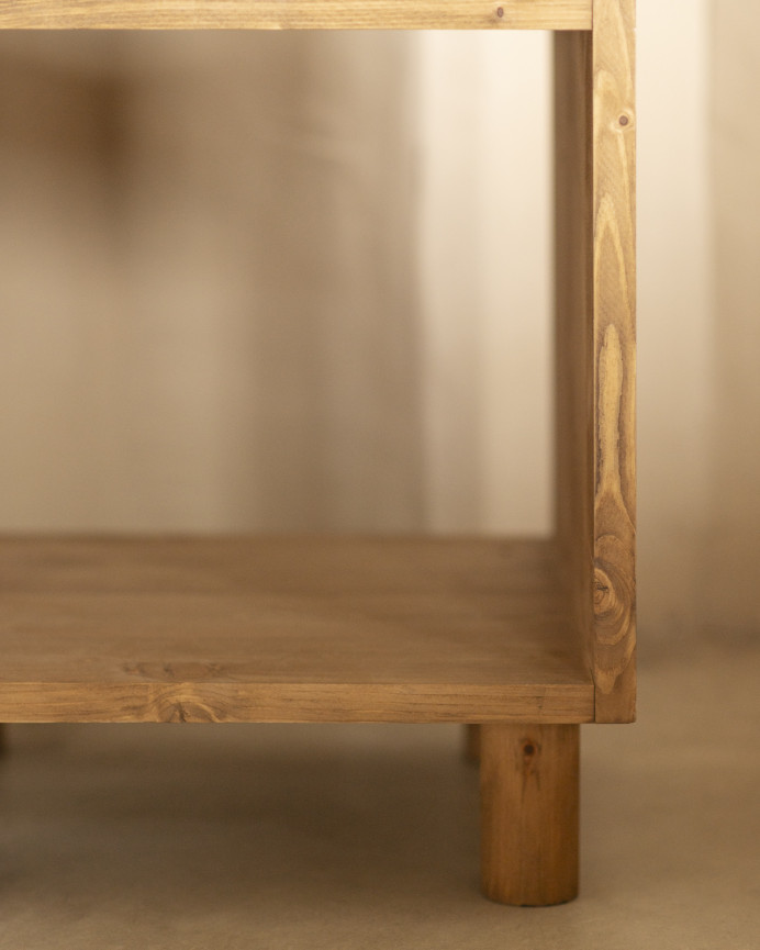  Mesa de cabeceira em madeira maciça tom carvalho escuro 505x32cm