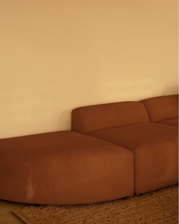 Sofá curvo de 3 módulos com chaise longue bouclé cor cobre 320x172cm