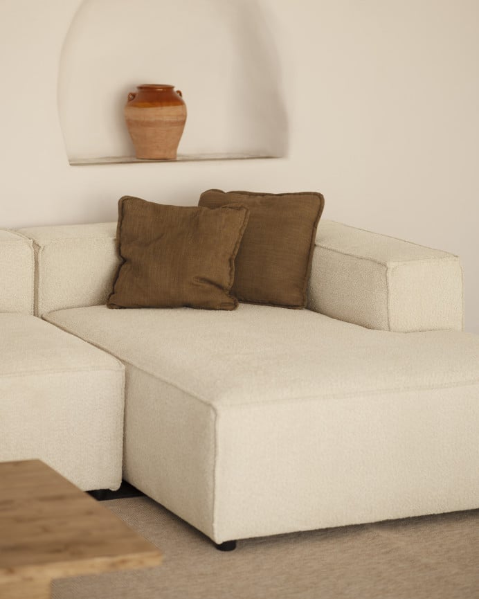 Sofá de bouclé com chaise longue cor branco quebrado de várias medidas