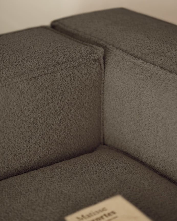 Sofá de bouclé com chaise longue na cor cinza escuro em várias medidas