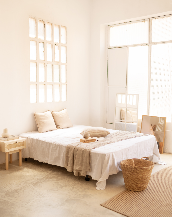 Pack de 2 mesas de cabeceira de madeira maciça e rattan com uma gaveta em tom natural de 40x45cm