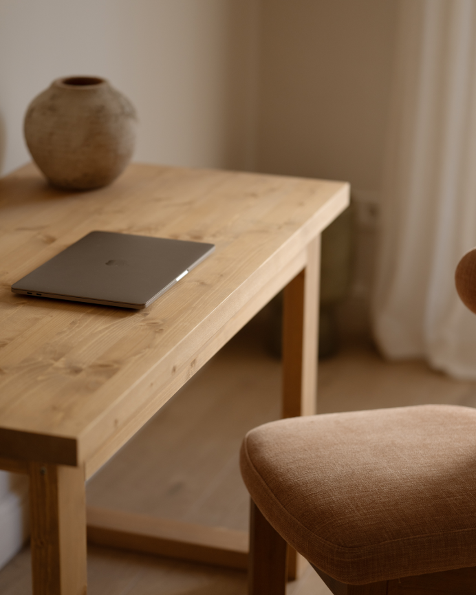  Mesa de escritório em tom carvalho médio em várias medidas
